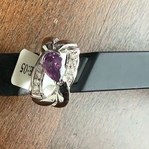 New Lia Sophia ring sz 5